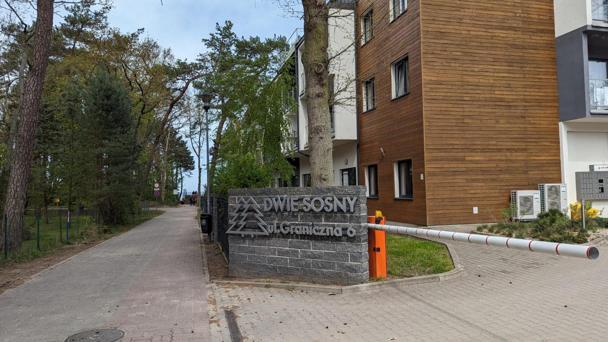 Dwie Sosny I świerk * Ustronie Morskie
